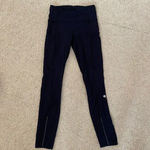 black lululemon leggings!